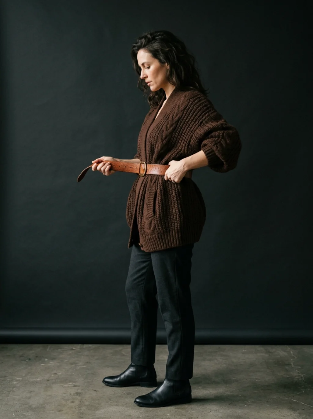 Belted Waists and Borrowed Boyfriend Energy: Layering Rules Nobody Explains